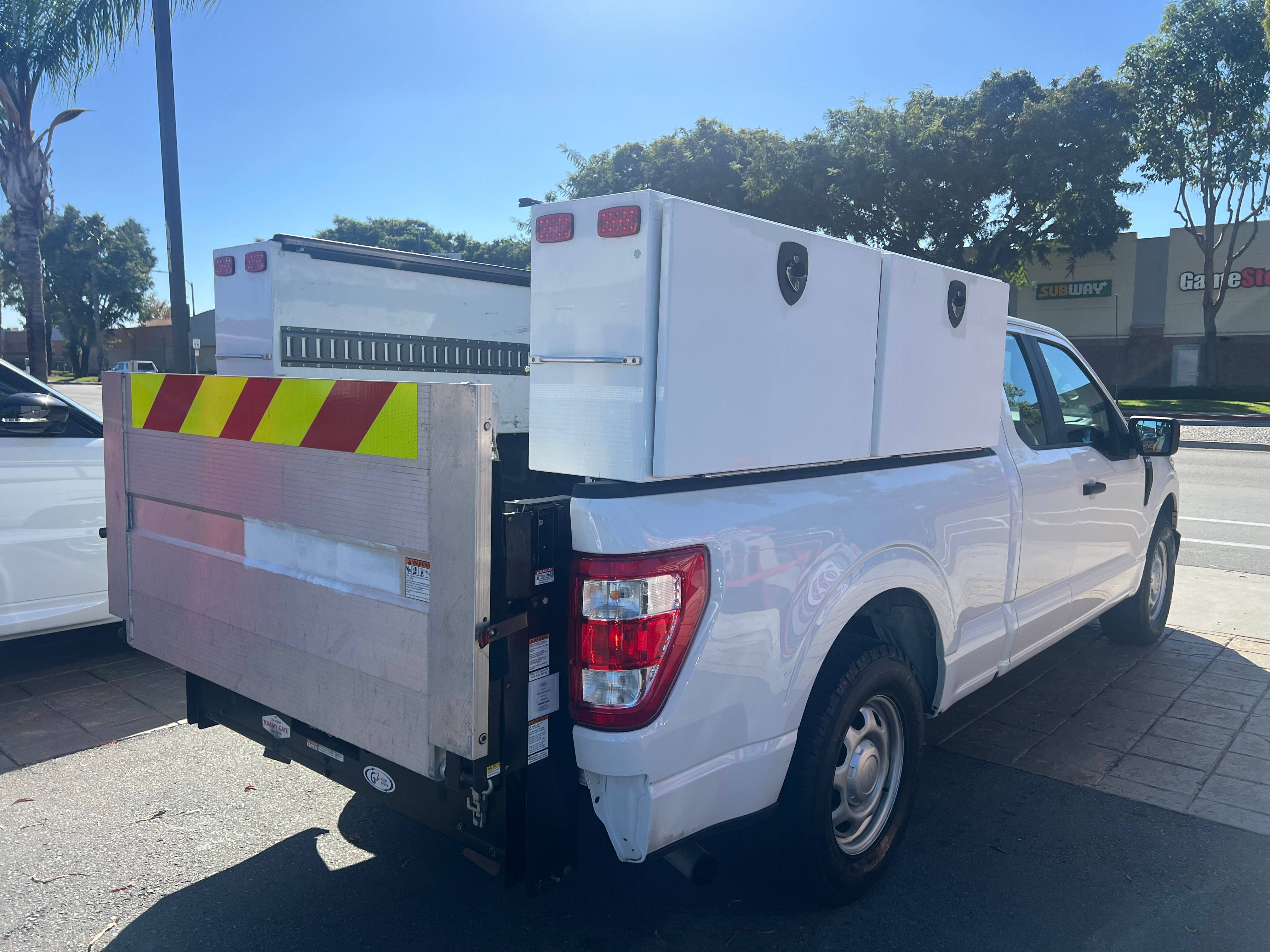 2022 Ford F-150 XL - Photo 9