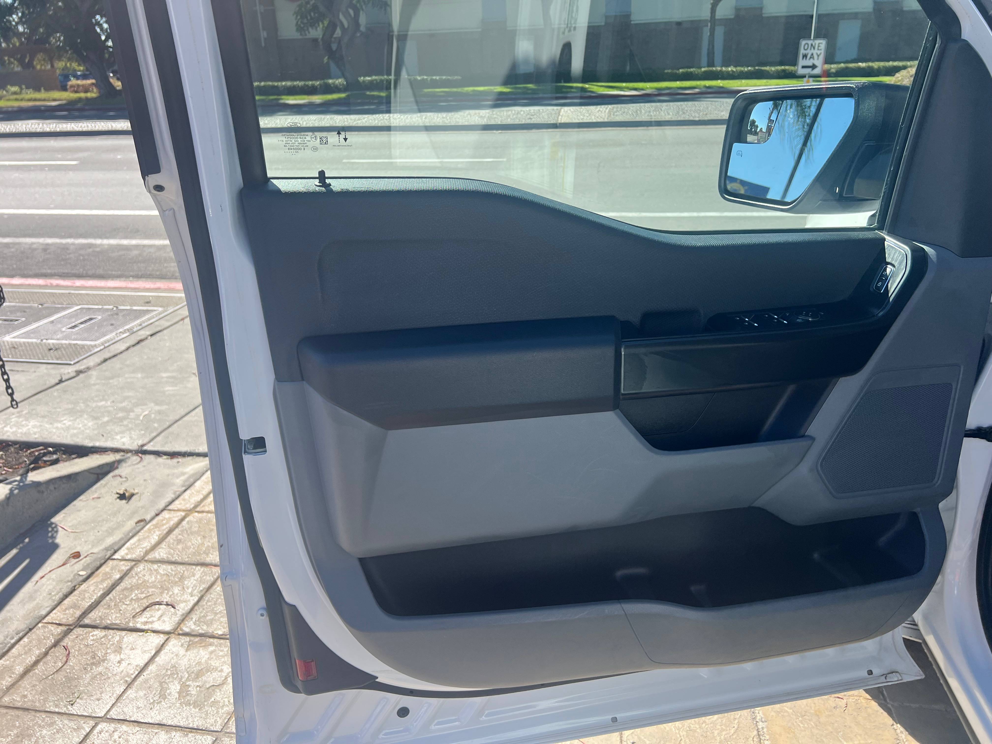 2022 Ford F-150 XL - Photo 12