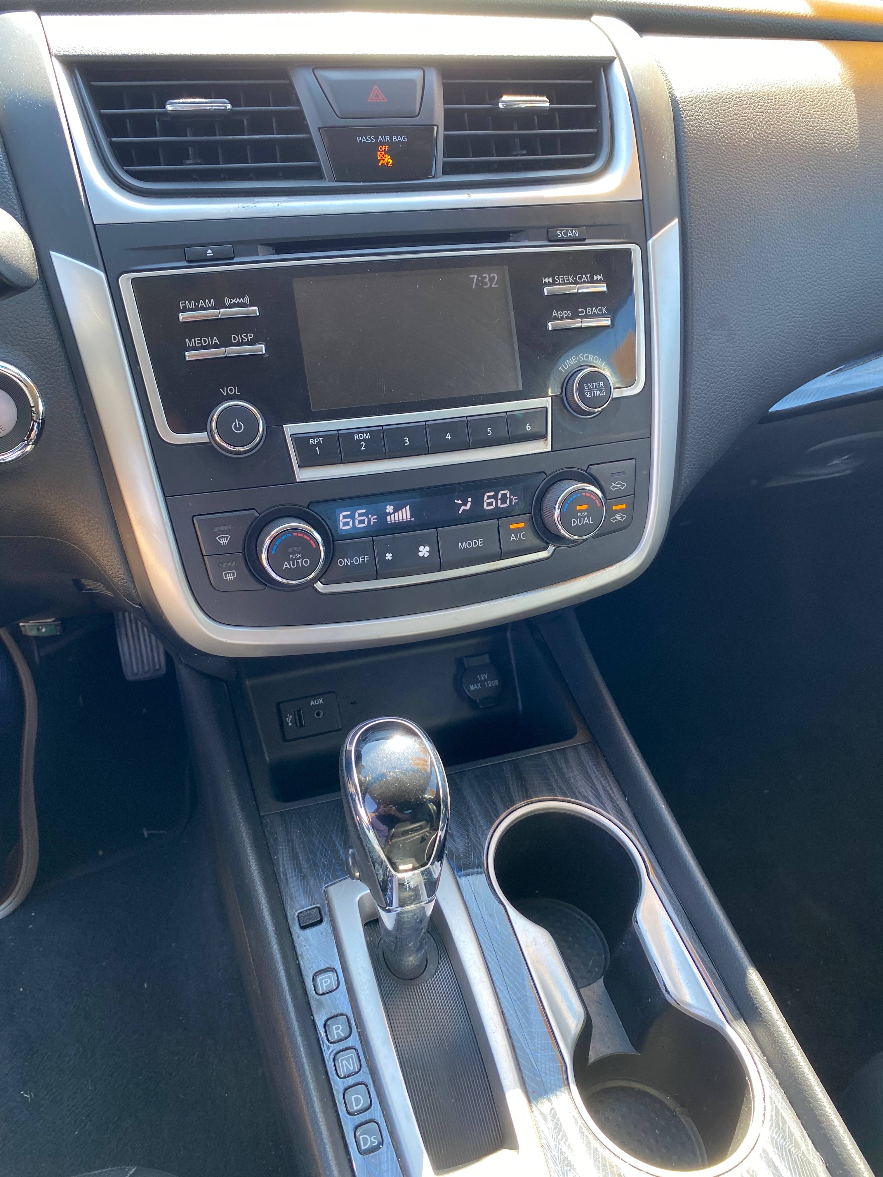 2016 Nissan Altima SL - Photo 10