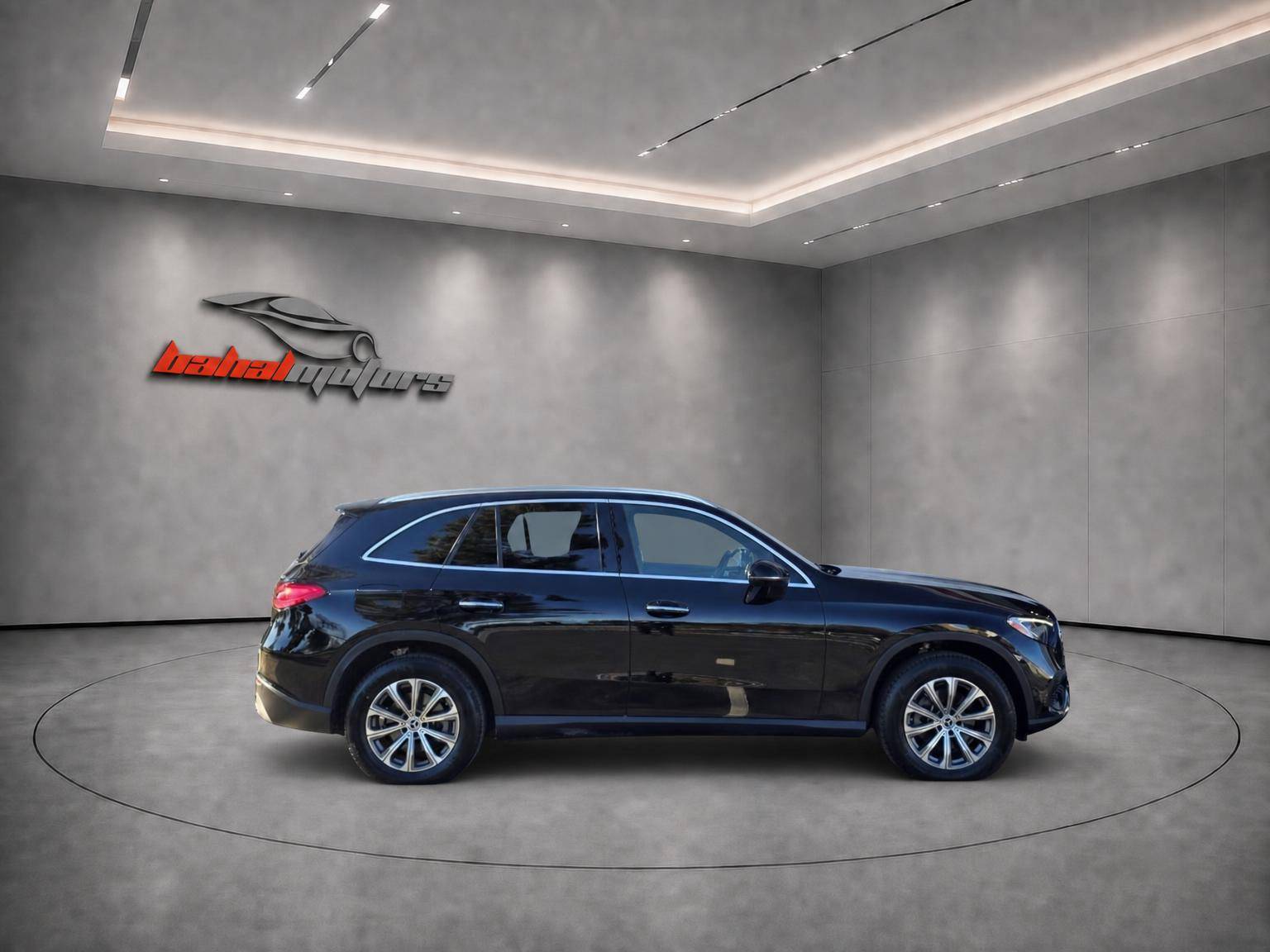 2024 Mercedes-Benz GLC GLC300 - Photo 9