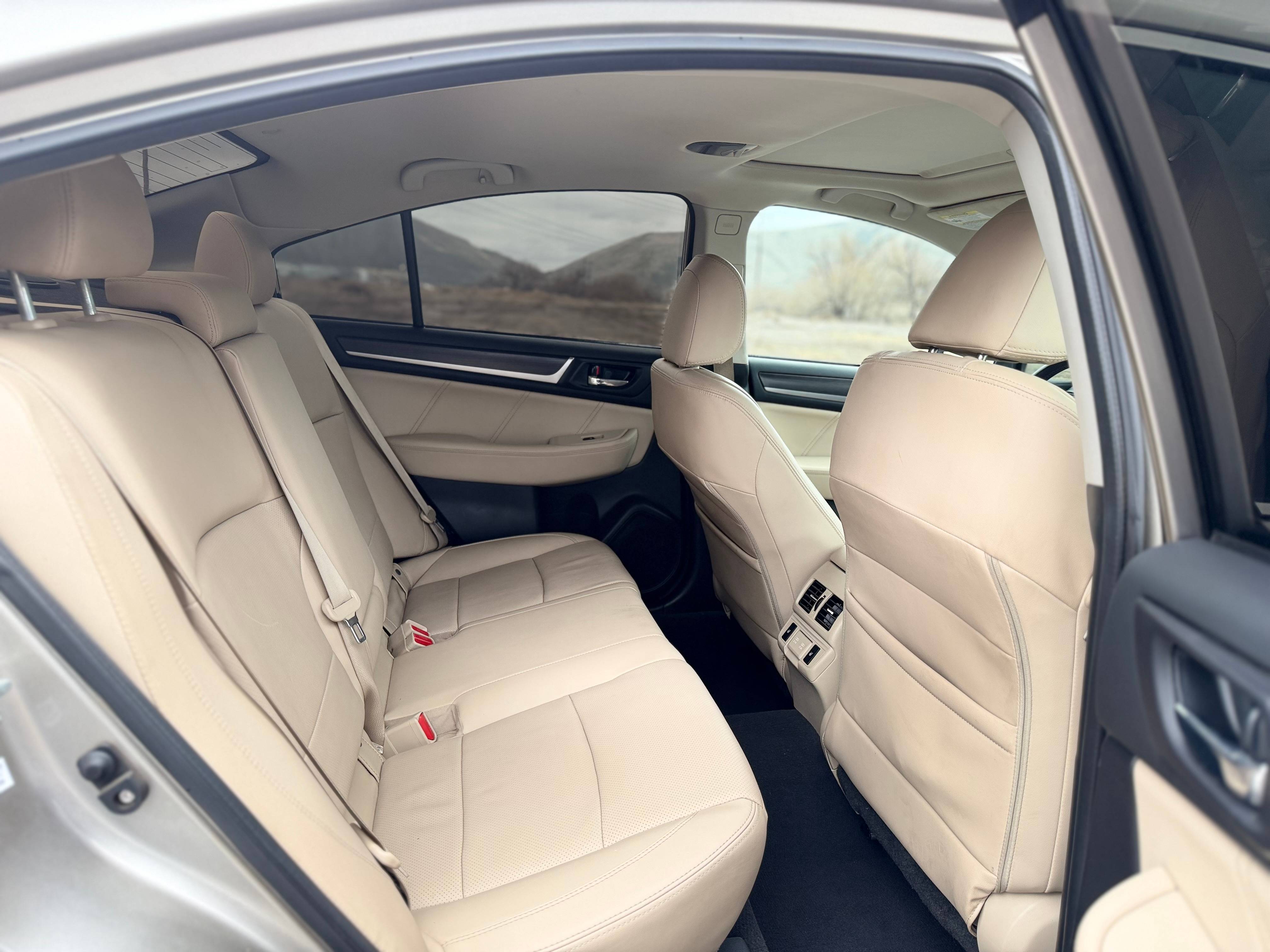 2019 Subaru Legacy Limited - Photo 11