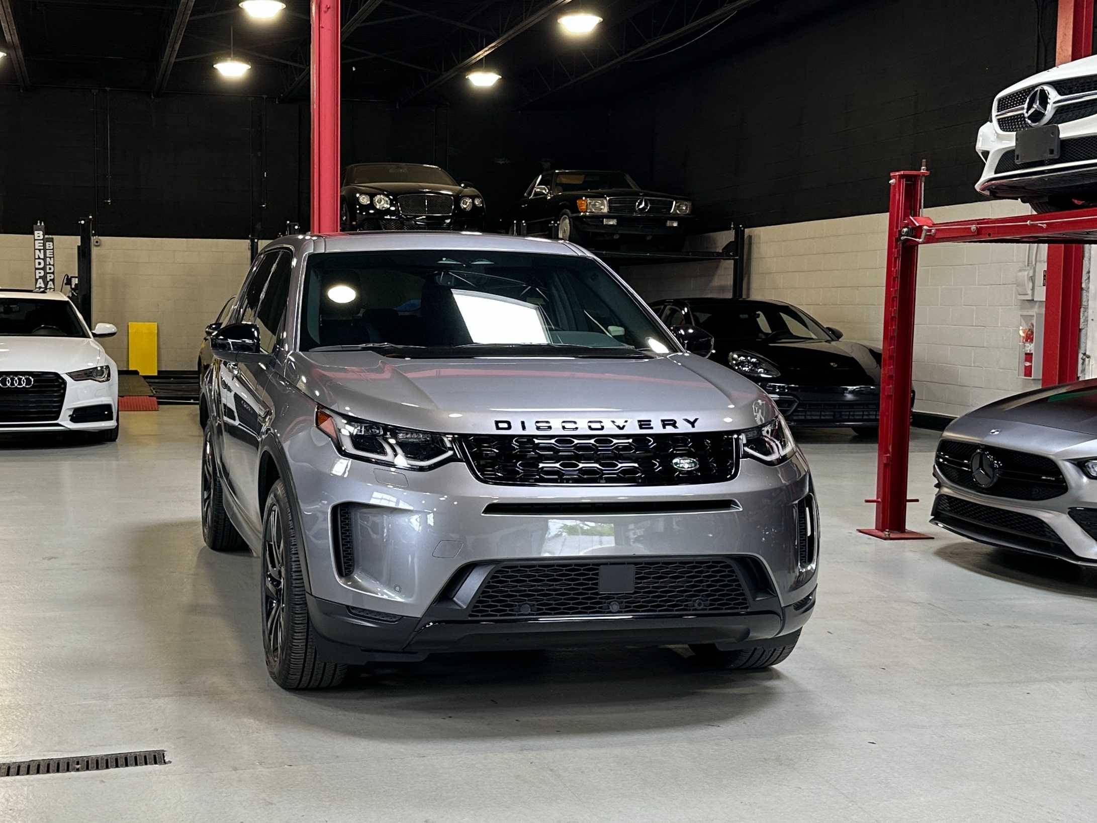 2023 Land Rover Discovery Sport SE - Photo 13