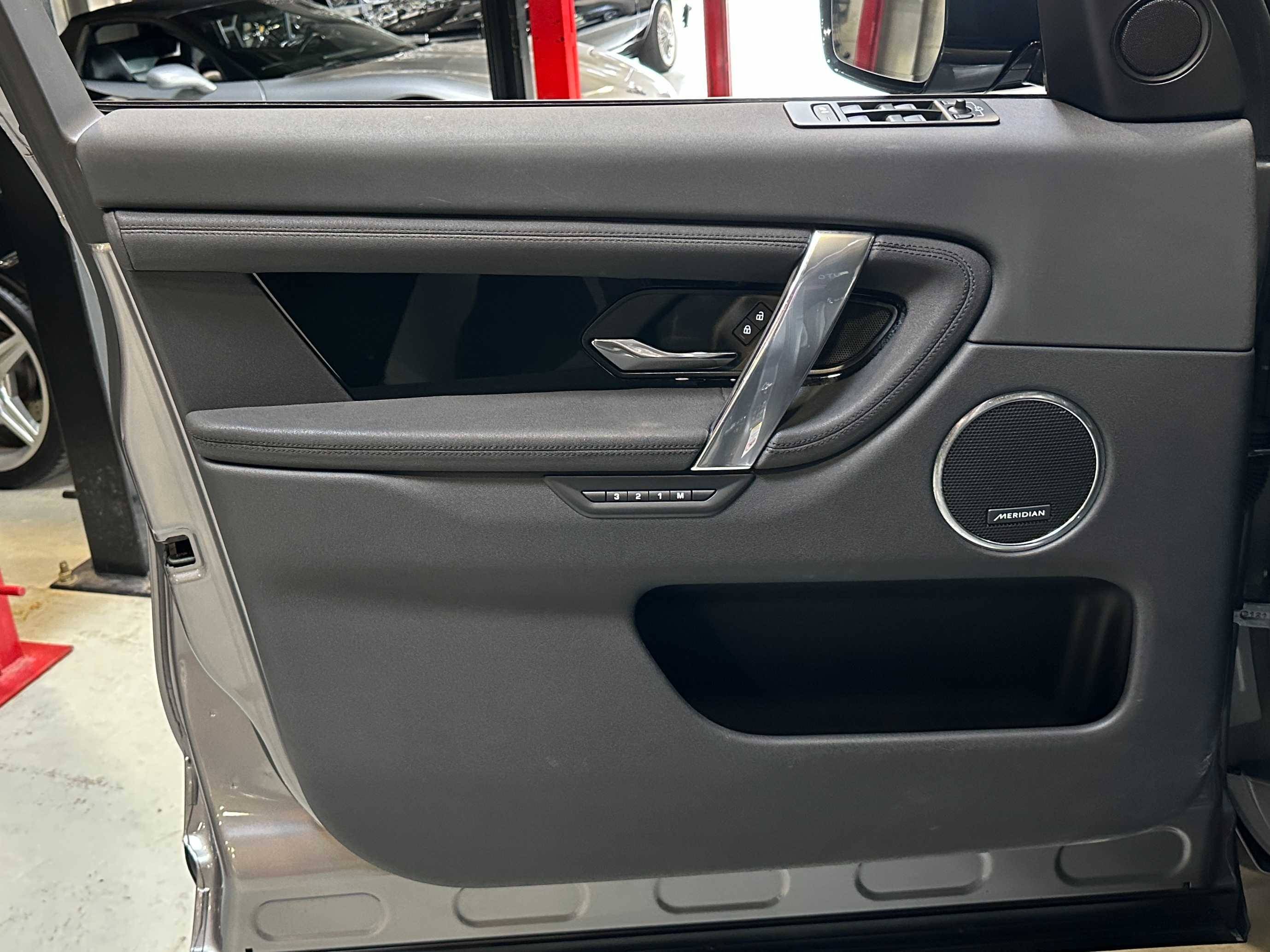 2023 Land Rover Discovery Sport SE - Photo 15