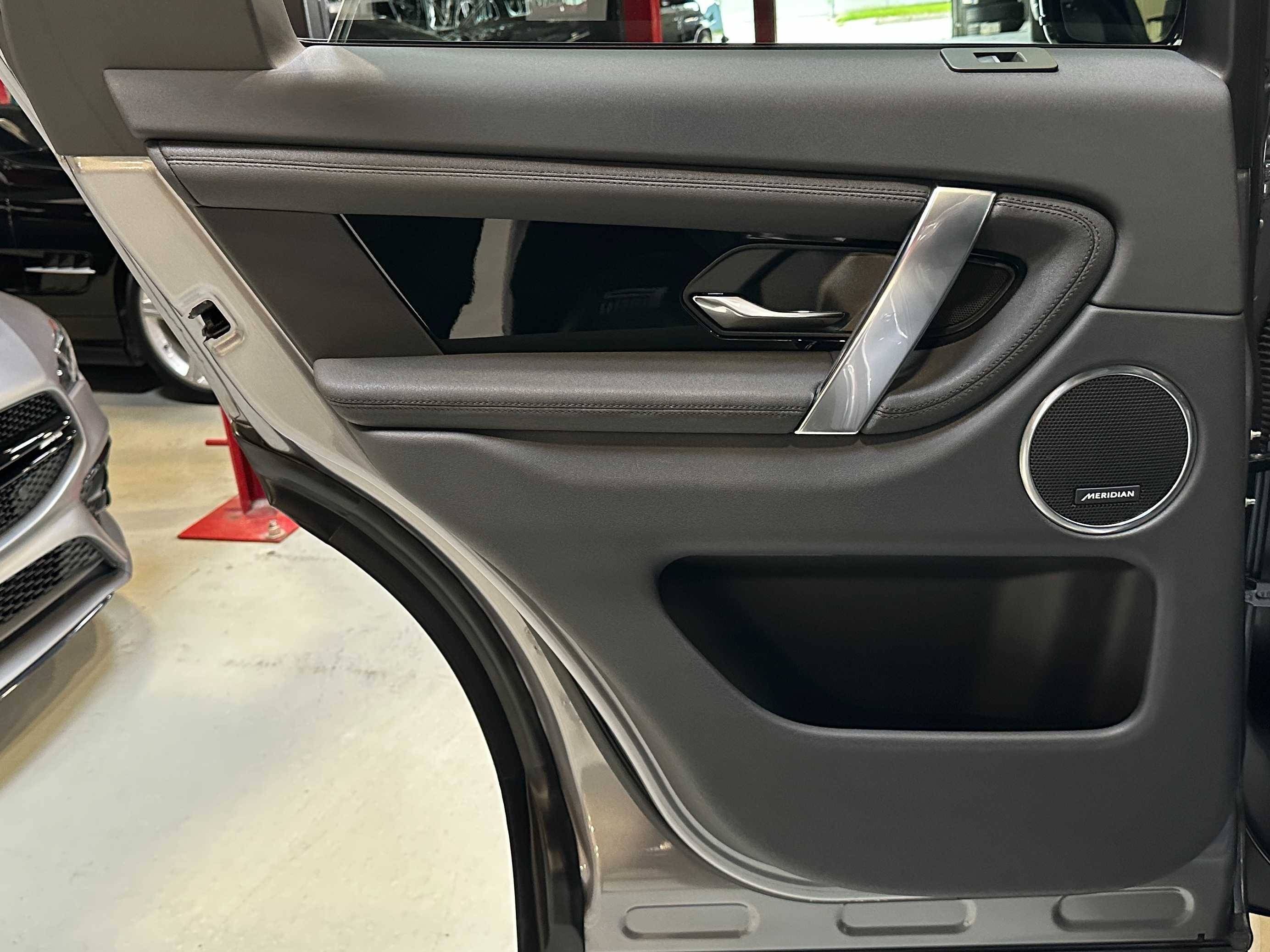 2023 Land Rover Discovery Sport SE - Photo 25