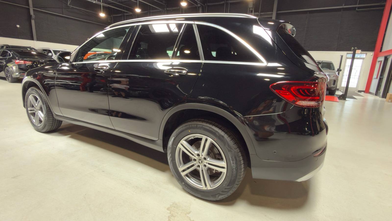 2022 Mercedes-Benz GLC GLC300 - Photo 6