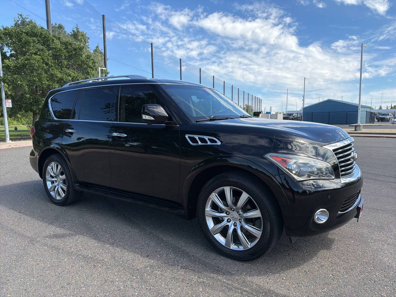 2011 INFINITI QX