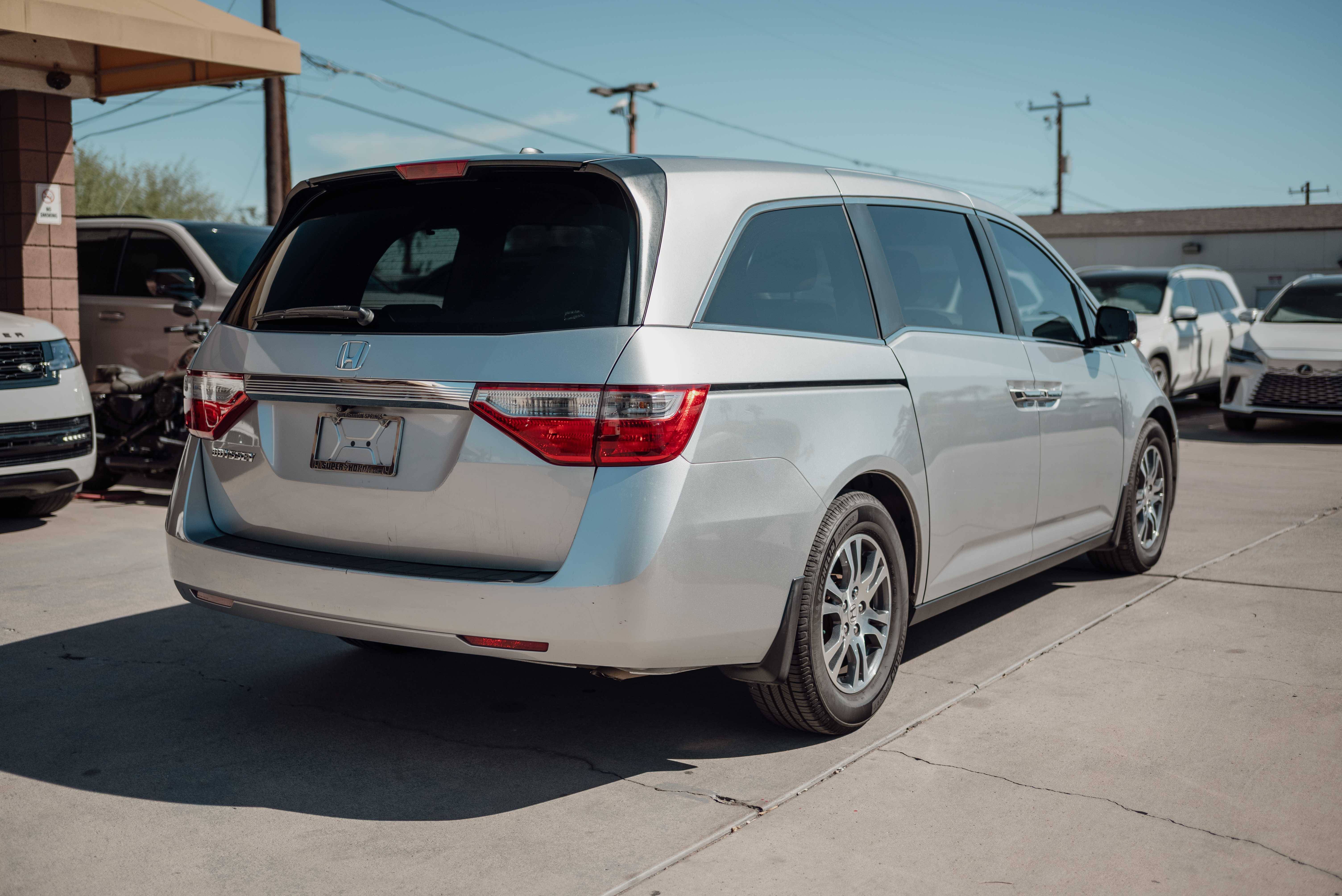 Photo 3