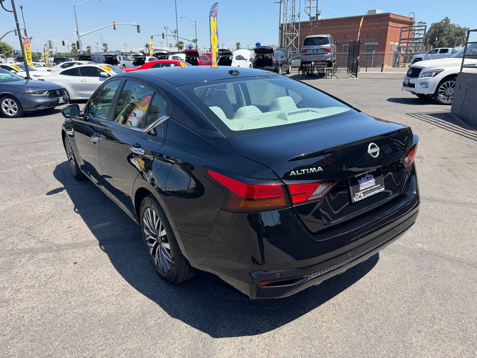 2025 Nissan Altima SV - Photo 6