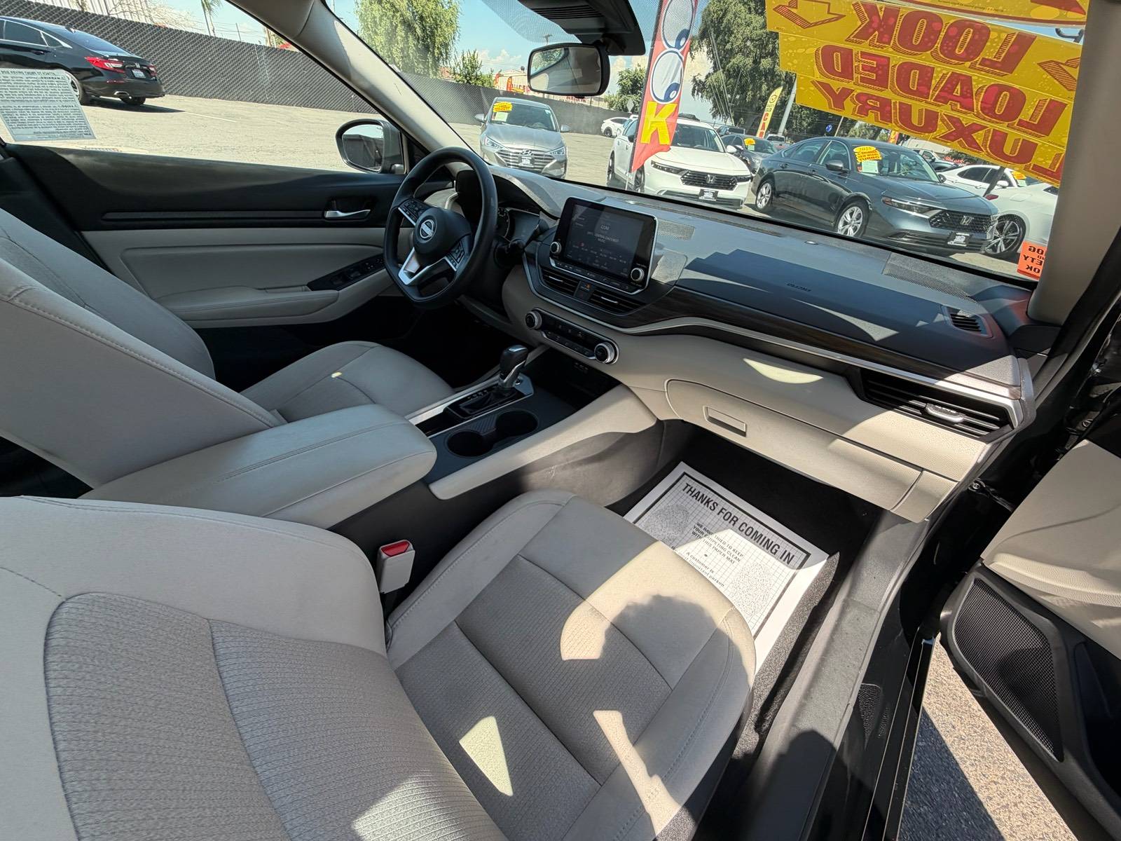 2025 Nissan Altima SV - Photo 7