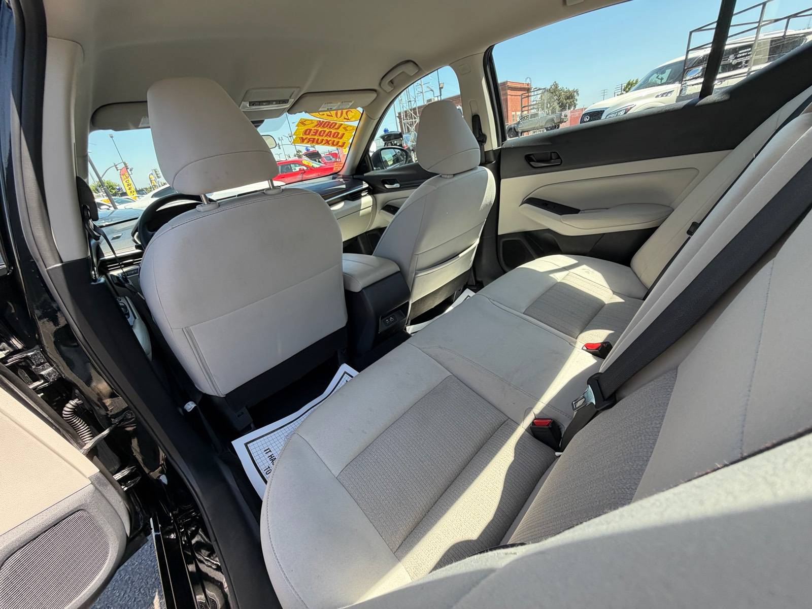 2025 Nissan Altima SV - Photo 9