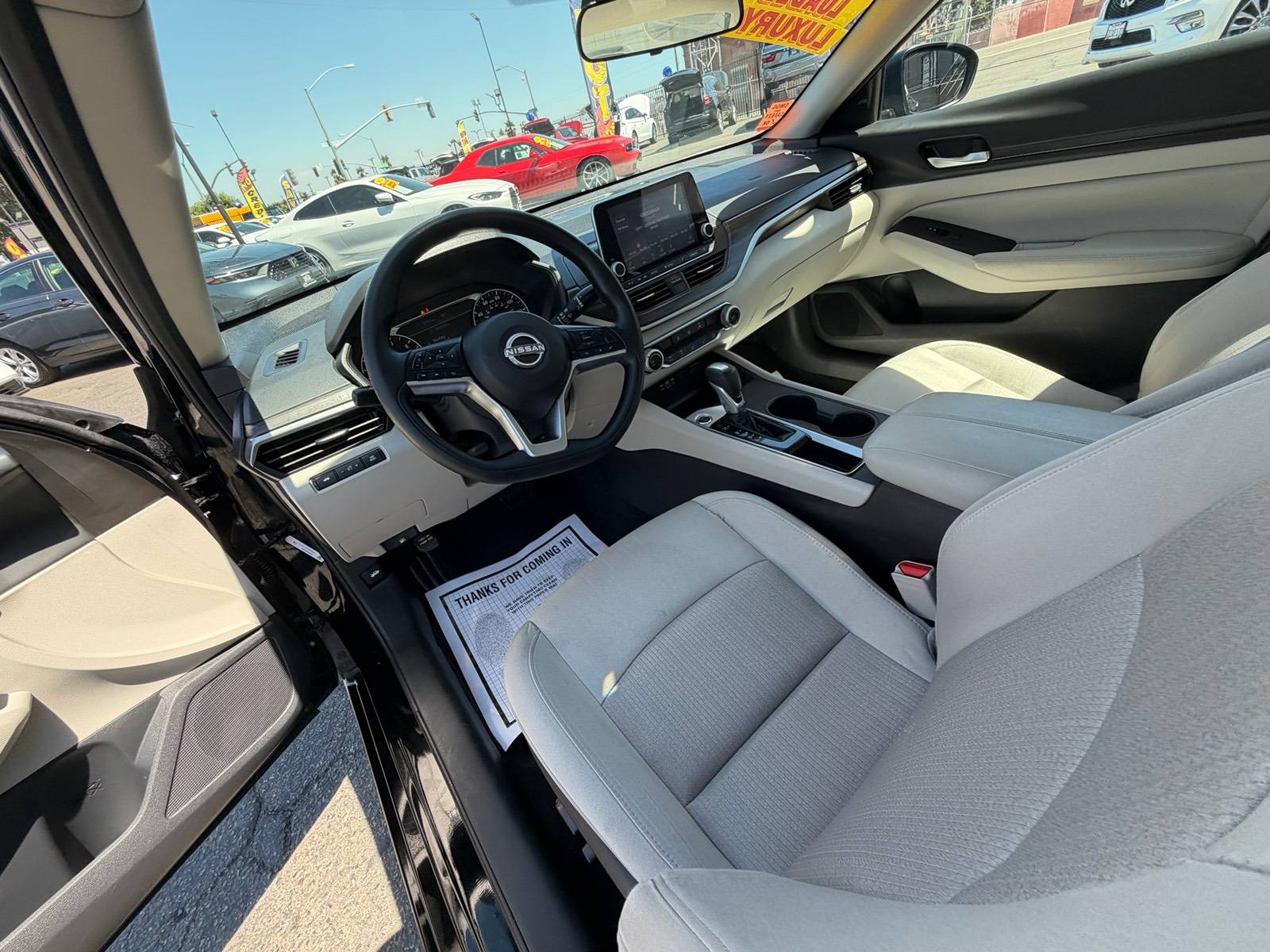 2025 Nissan Altima SV - Photo 11