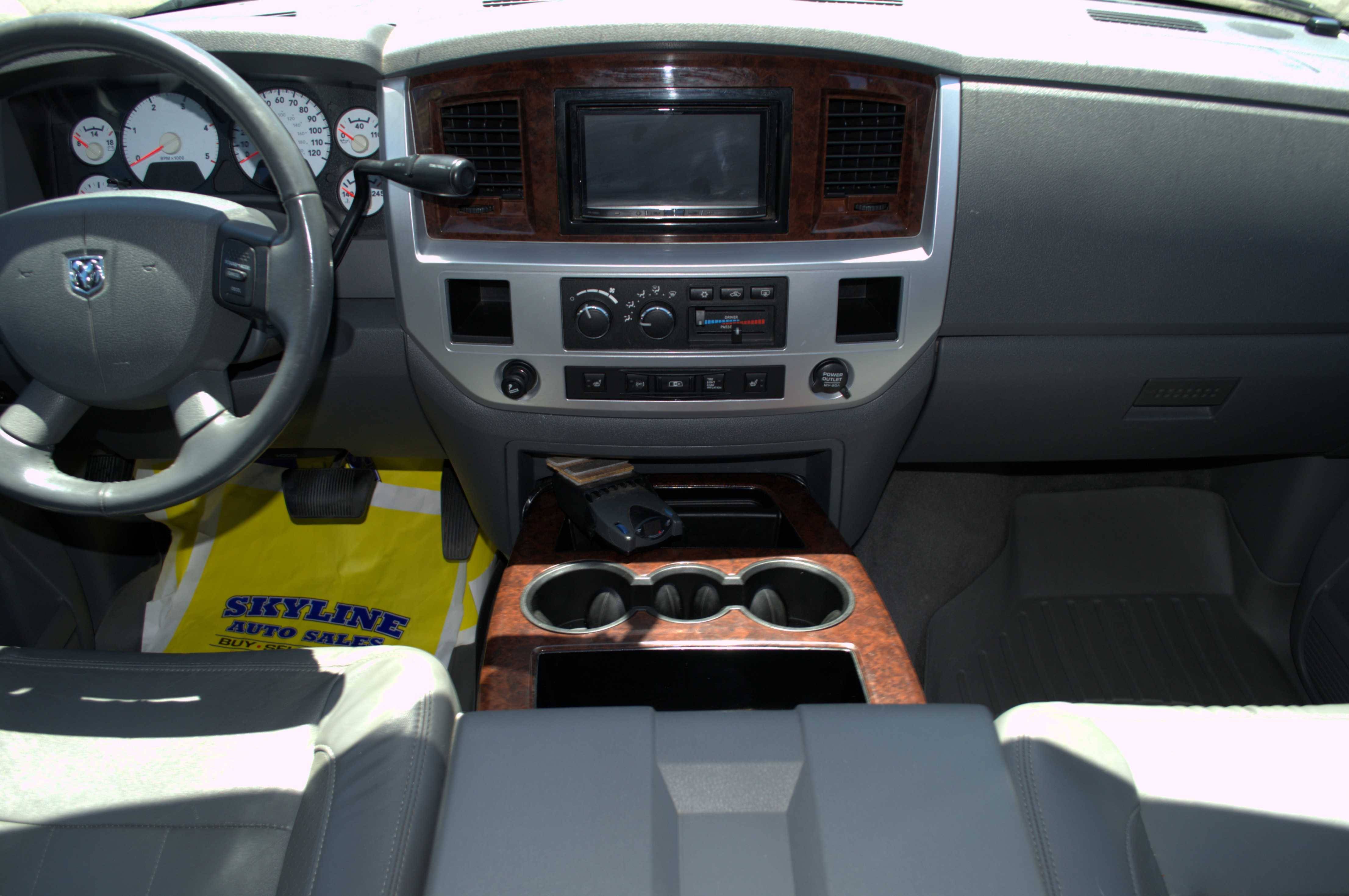 2009 Dodge Ram 2500 Pickup Laramie | CarEdge