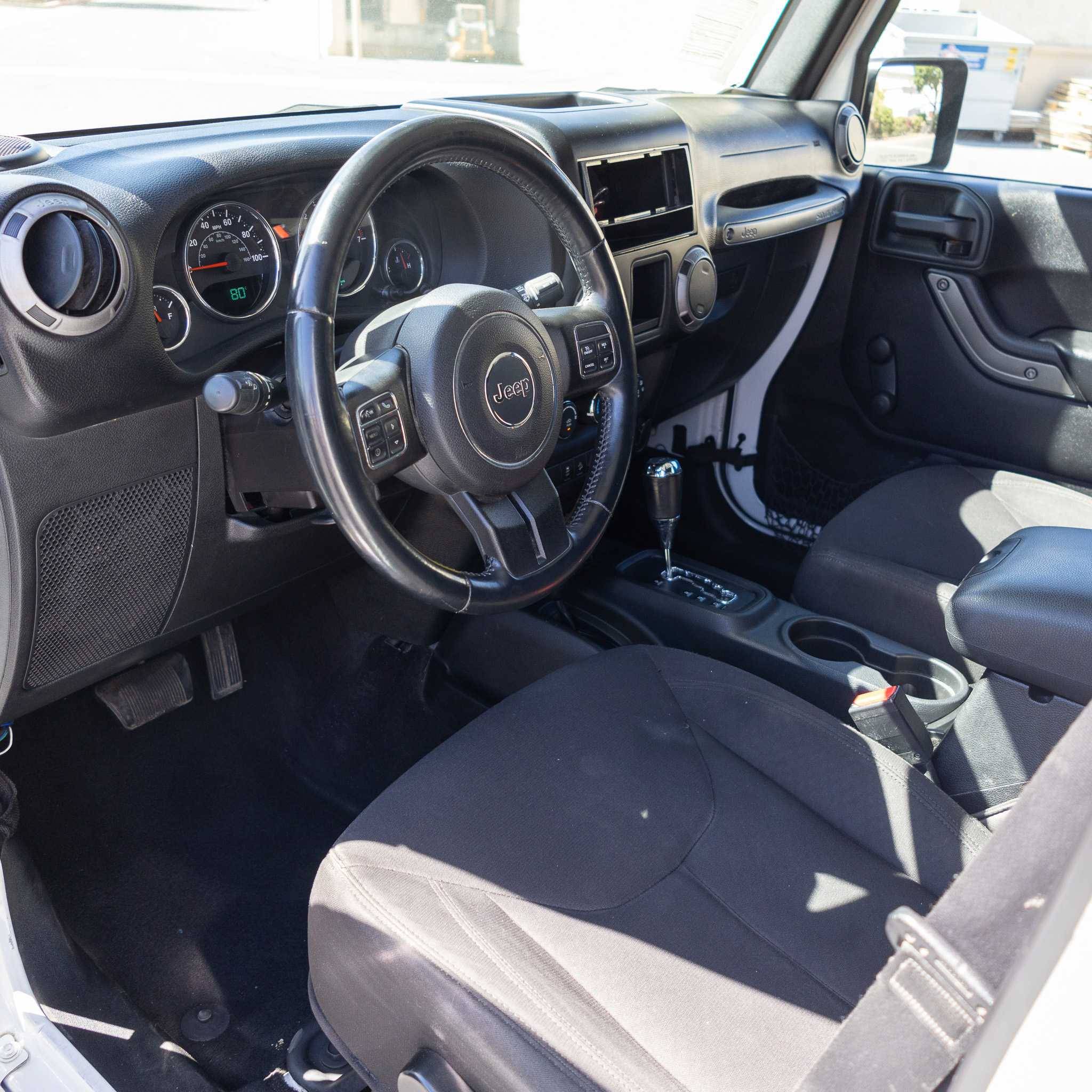2015 Jeep Wrangler Unlimited Sport - Photo 11