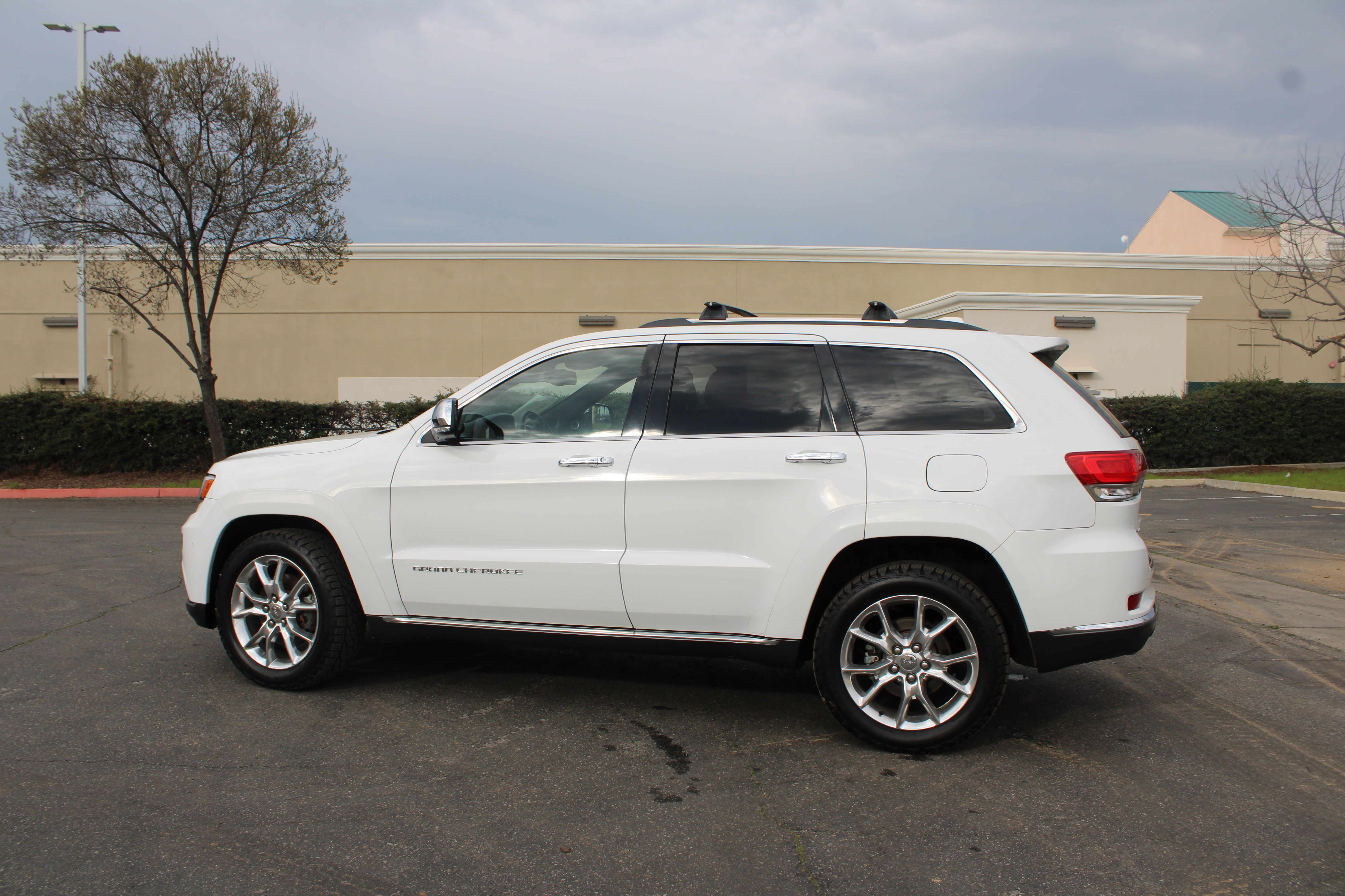 2014 Jeep Grand Cherokee Summit - Photo 10
