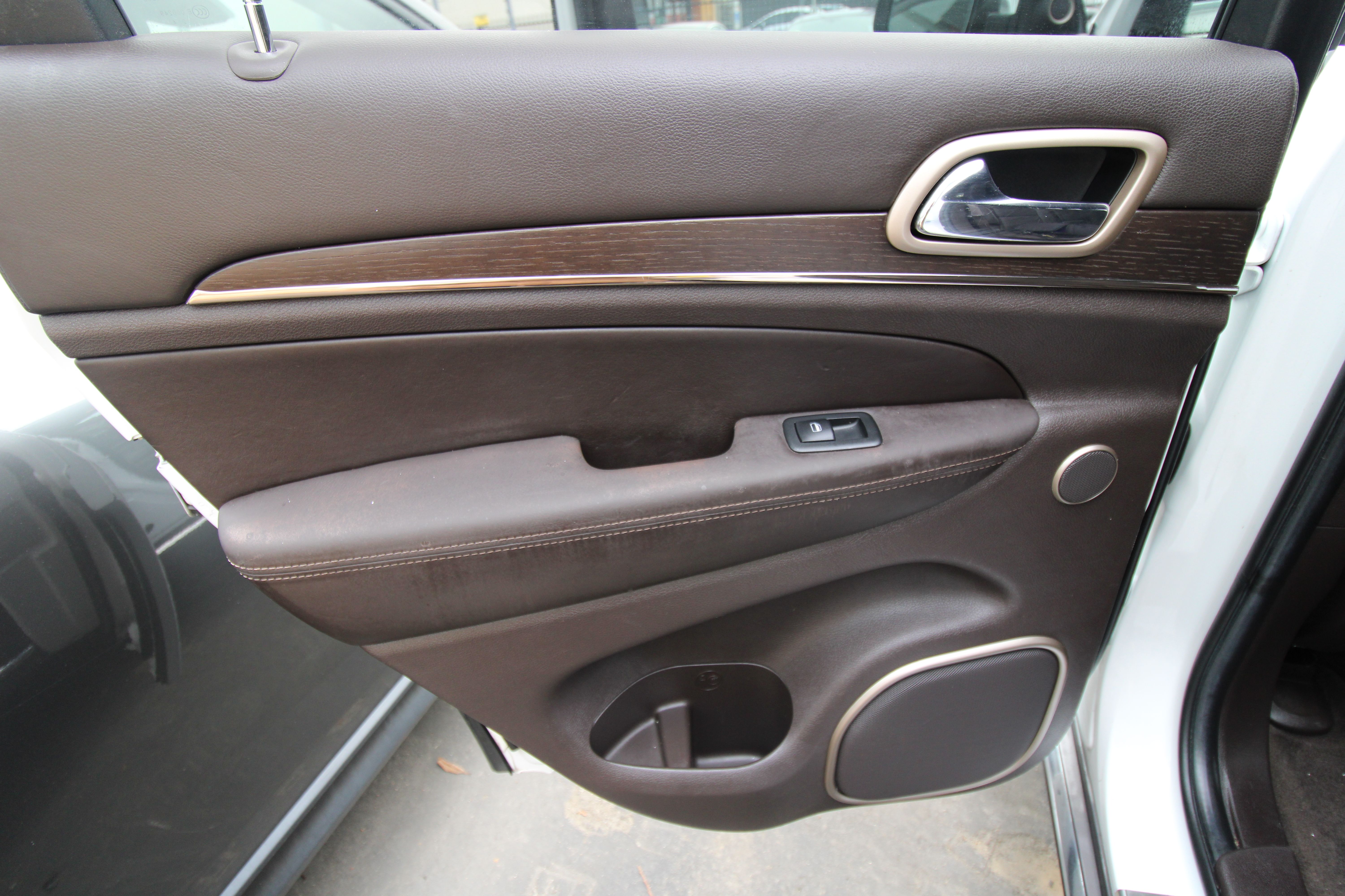 2014 Jeep Grand Cherokee Summit - Photo 27