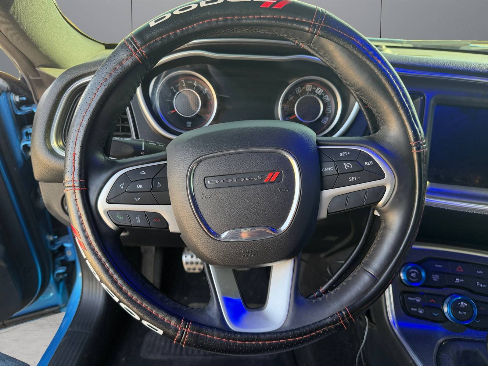 2015 Dodge Challenger R/T - Photo 11