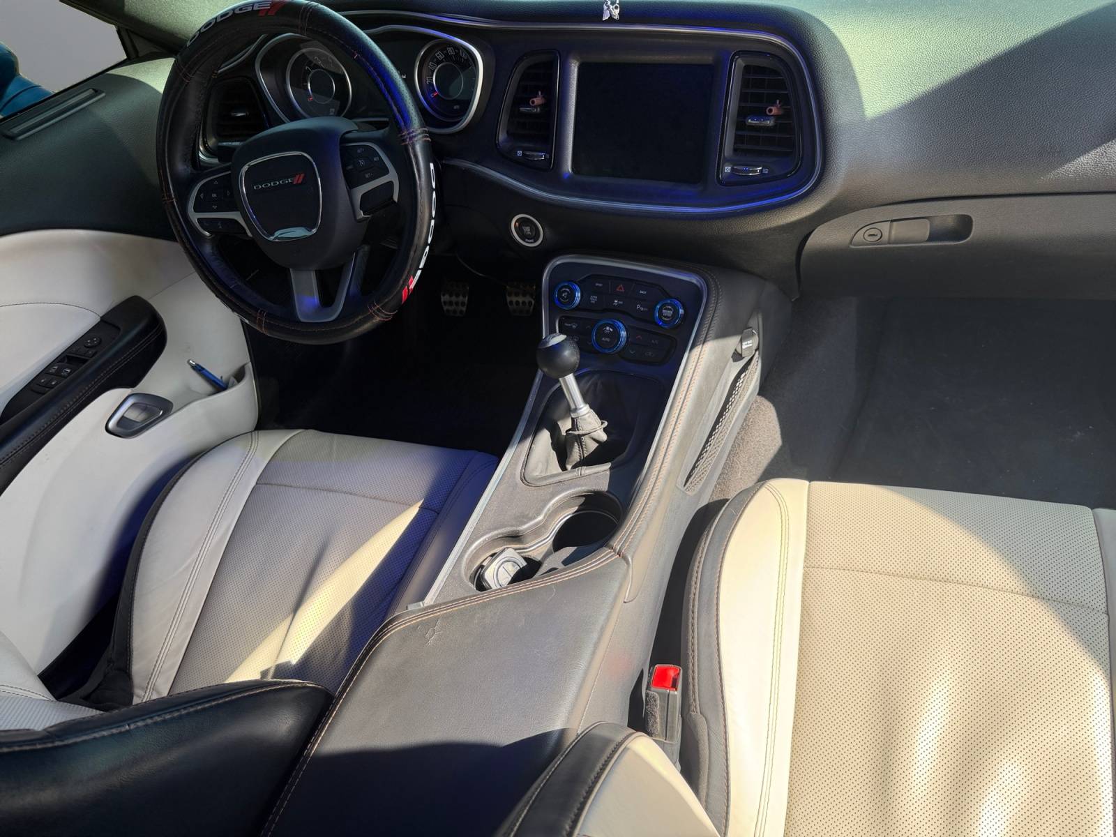 2015 Dodge Challenger R/T - Photo 14