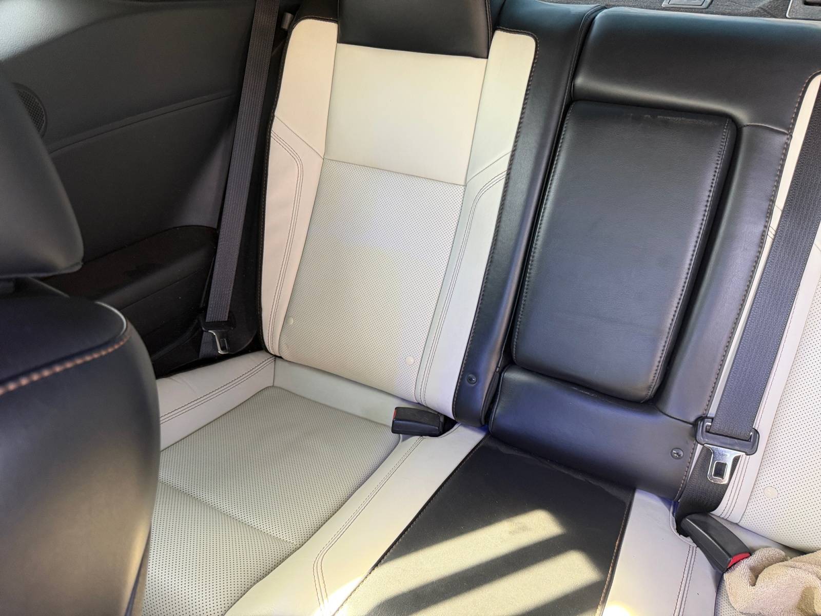 2015 Dodge Challenger R/T - Photo 13