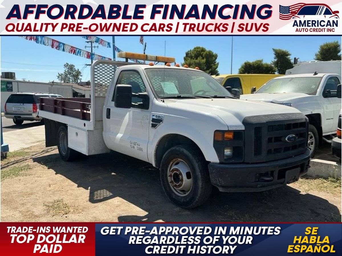 2008 Ford F-350 Super Duty Chassis Cab XL