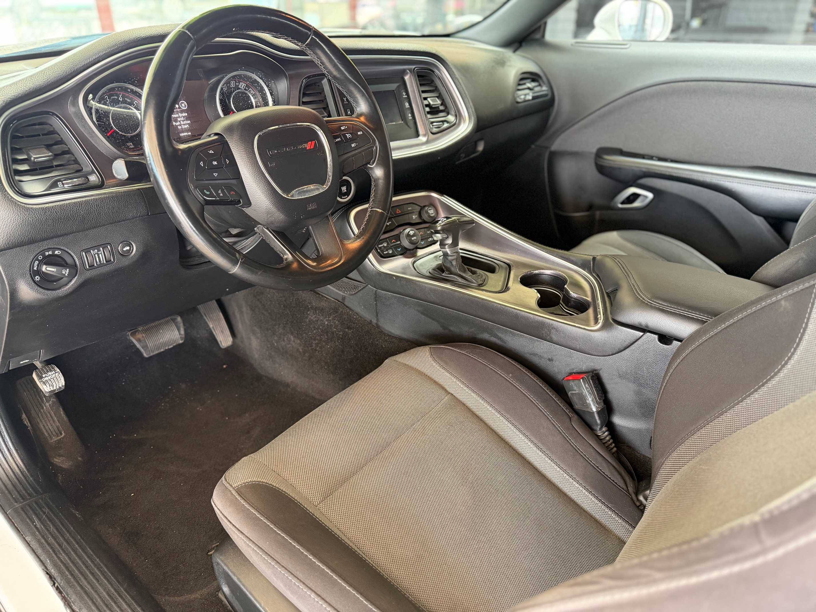2015 Dodge Challenger R/T - Photo 6