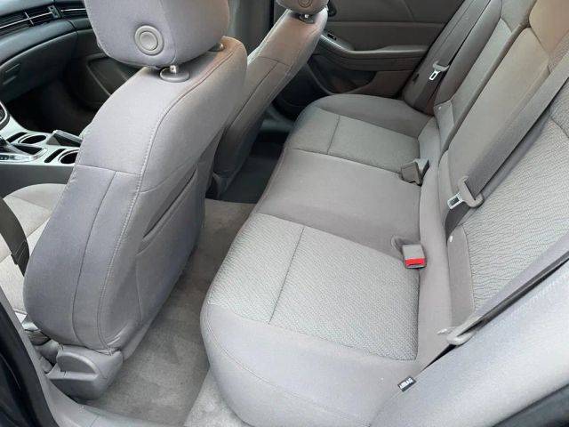 2015 Chevrolet Malibu 1LS - Photo 13
