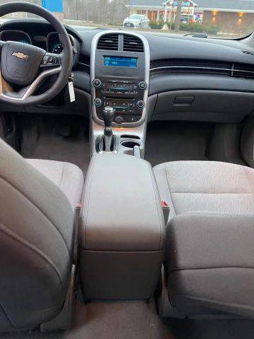 2015 Chevrolet Malibu 1LS - Photo 14