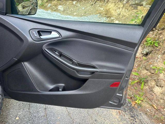 2018 Ford Focus SE - Photo 30