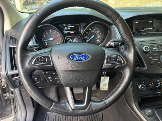 2018 Ford Focus SE - Photo 15