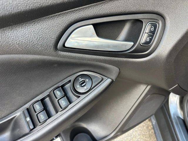 2018 Ford Focus SE - Photo 13