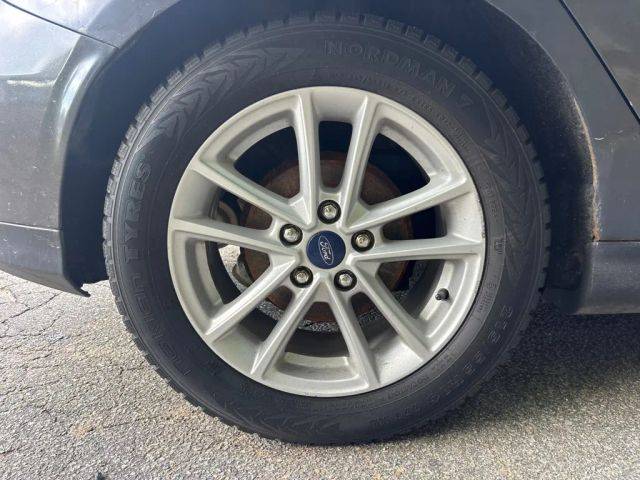 2018 Ford Focus SE - Photo 34