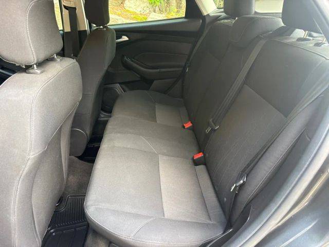 2018 Ford Focus SE - Photo 28