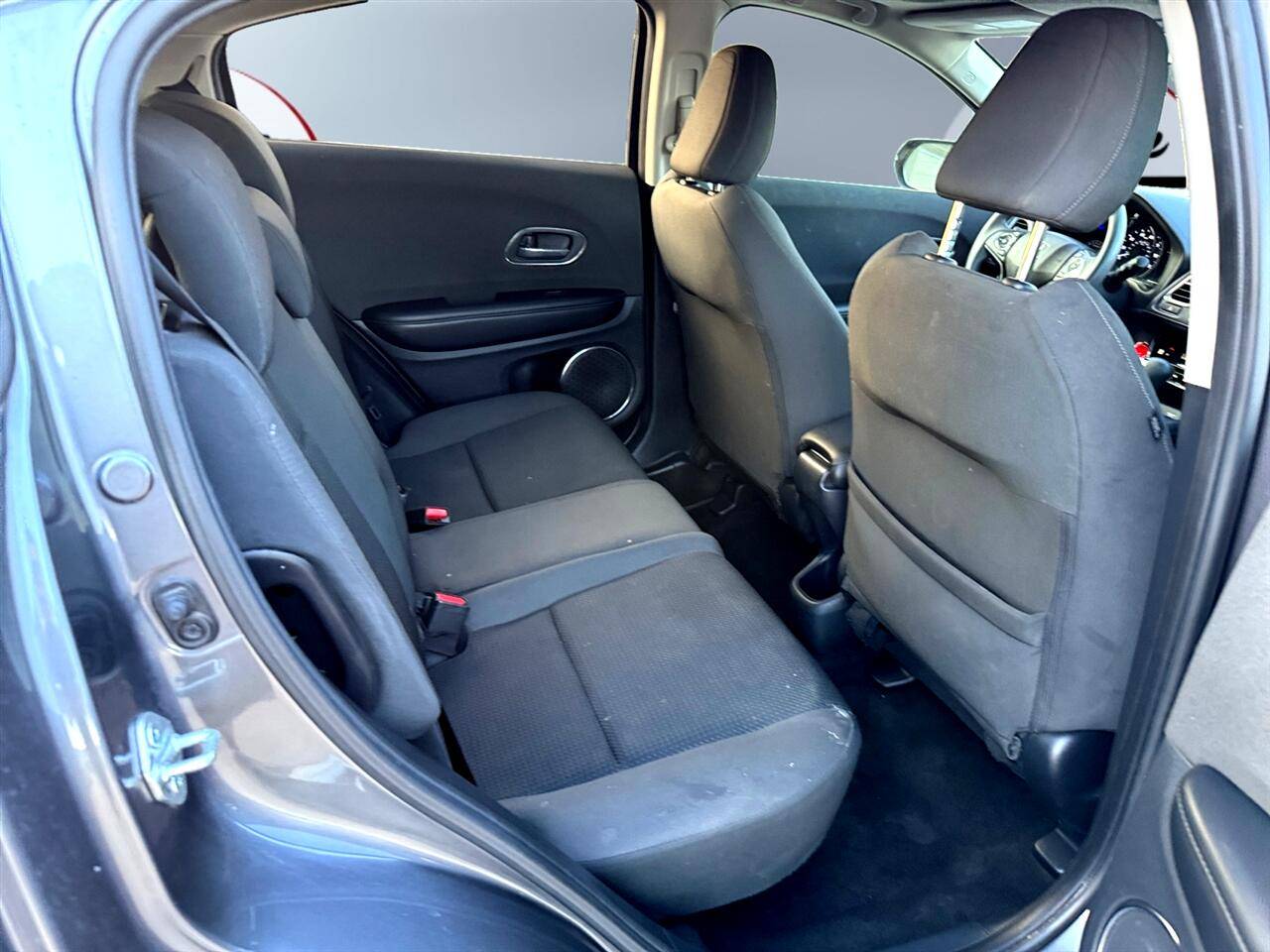 2022 Honda HR-V EX - Photo 11