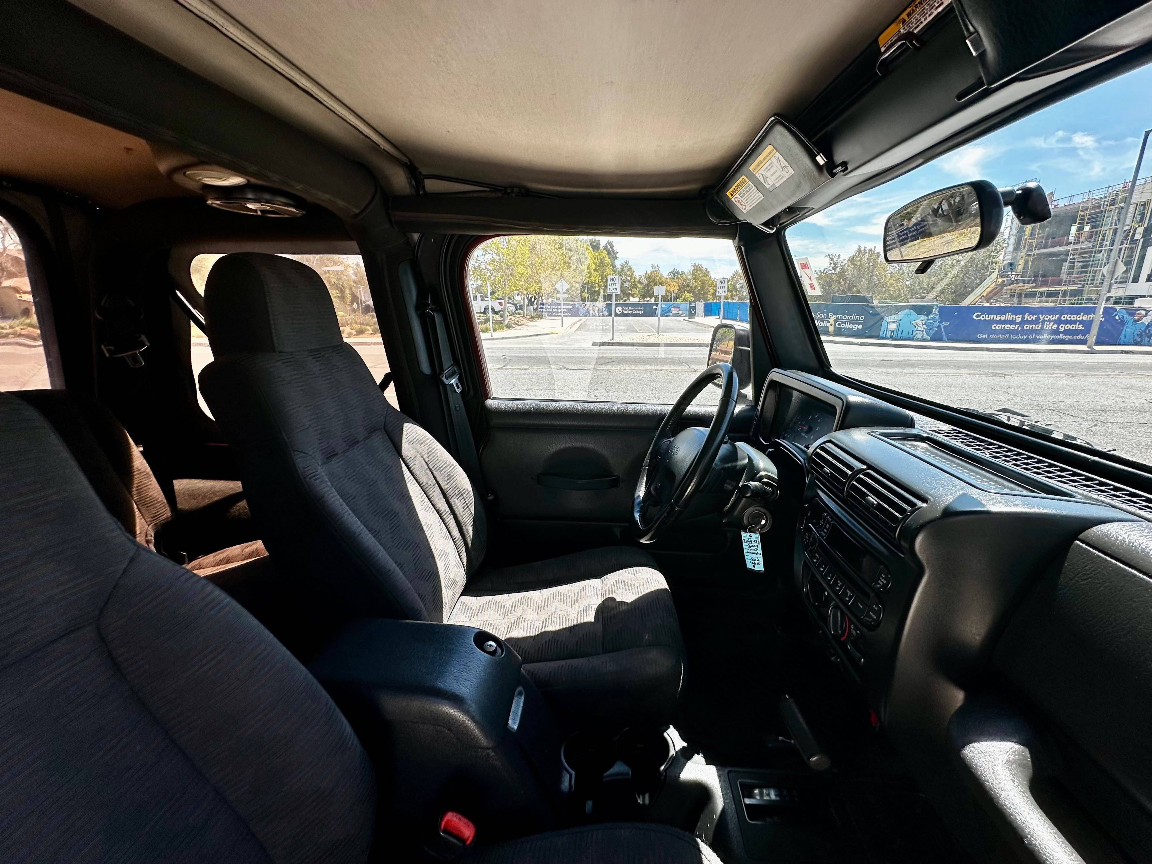 2004 Jeep Wrangler SPORT - Photo 12