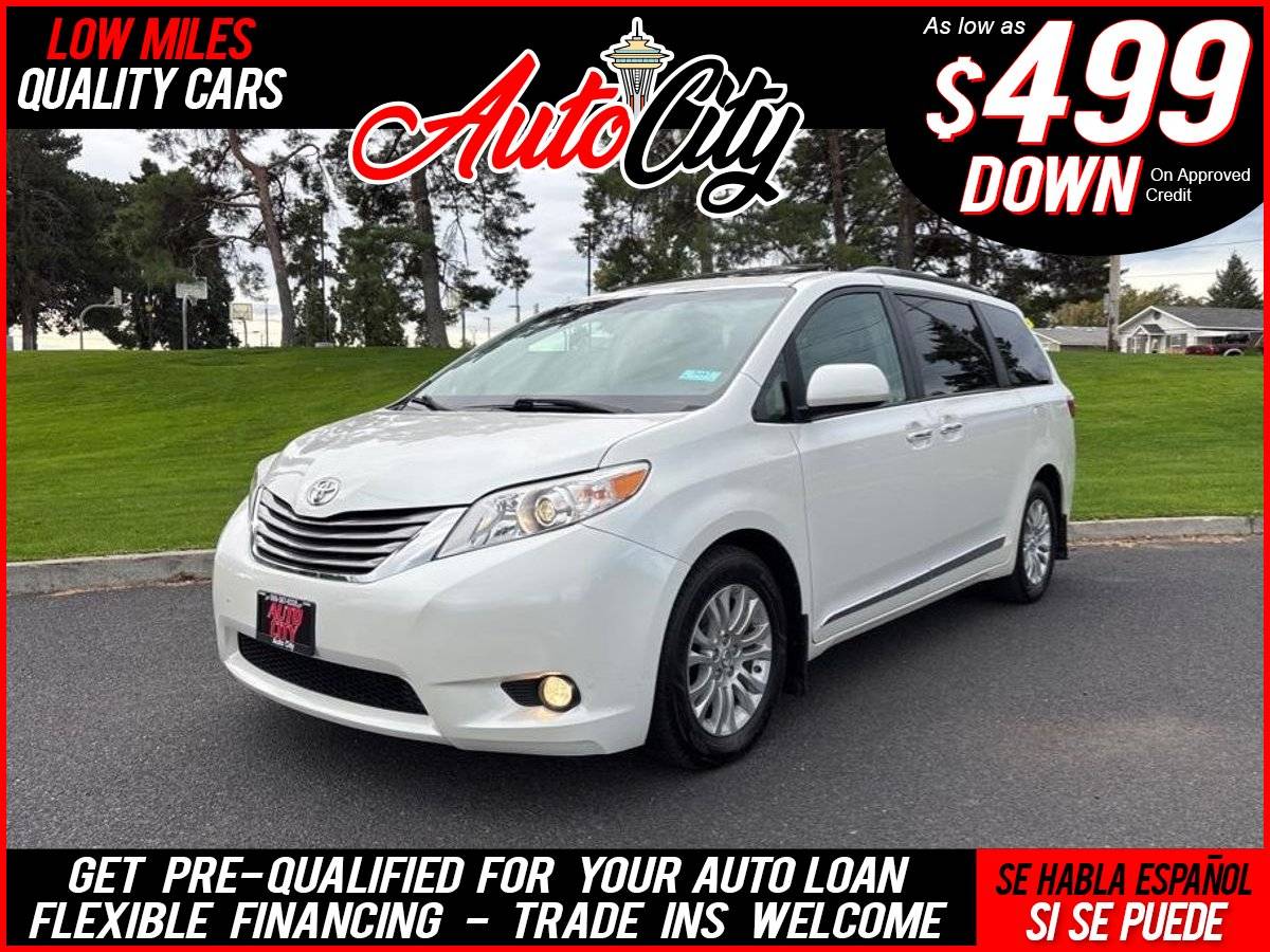 2017 Toyota Sienna XLE