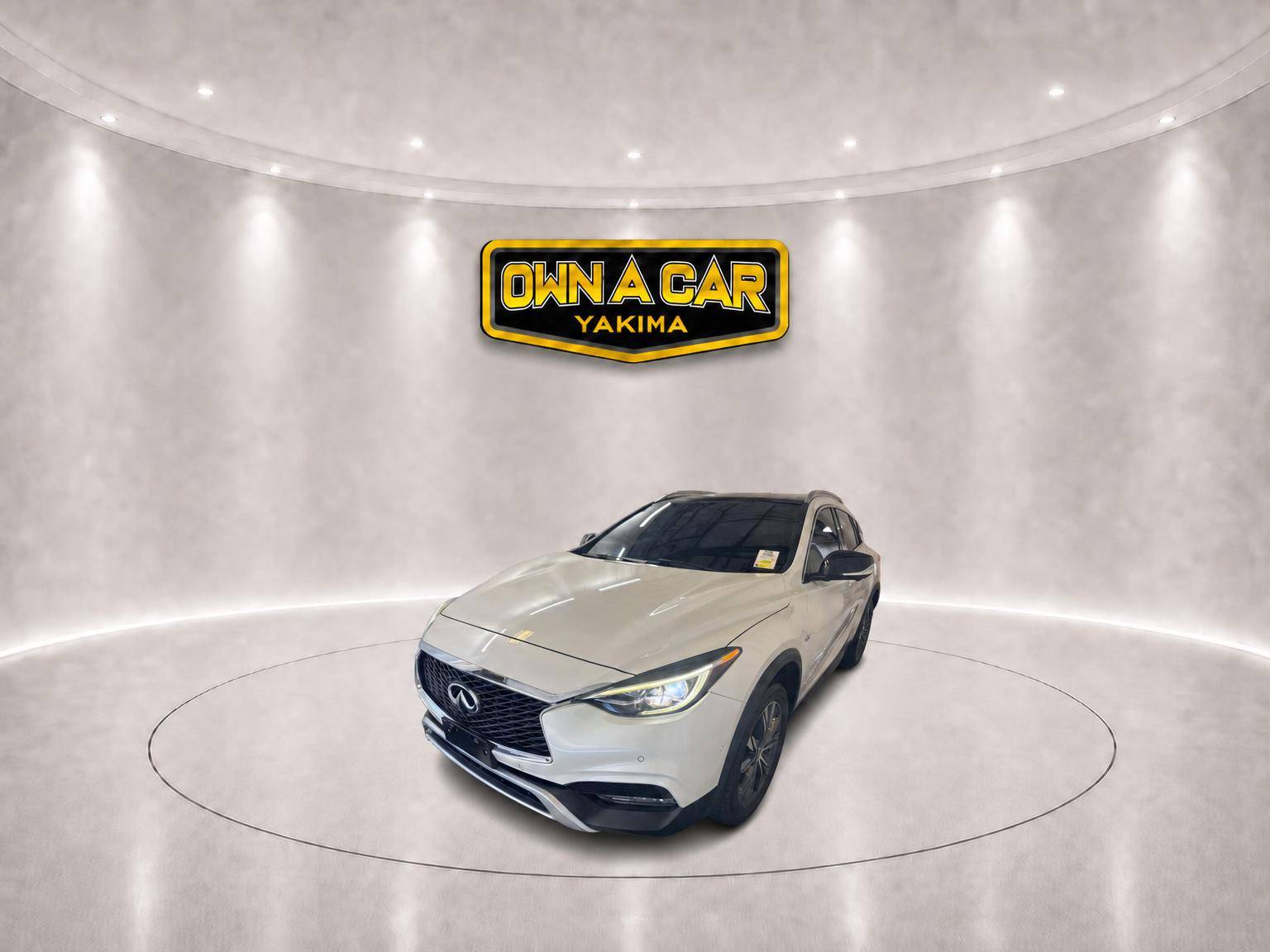 2018 INFINITI QX30 Premium