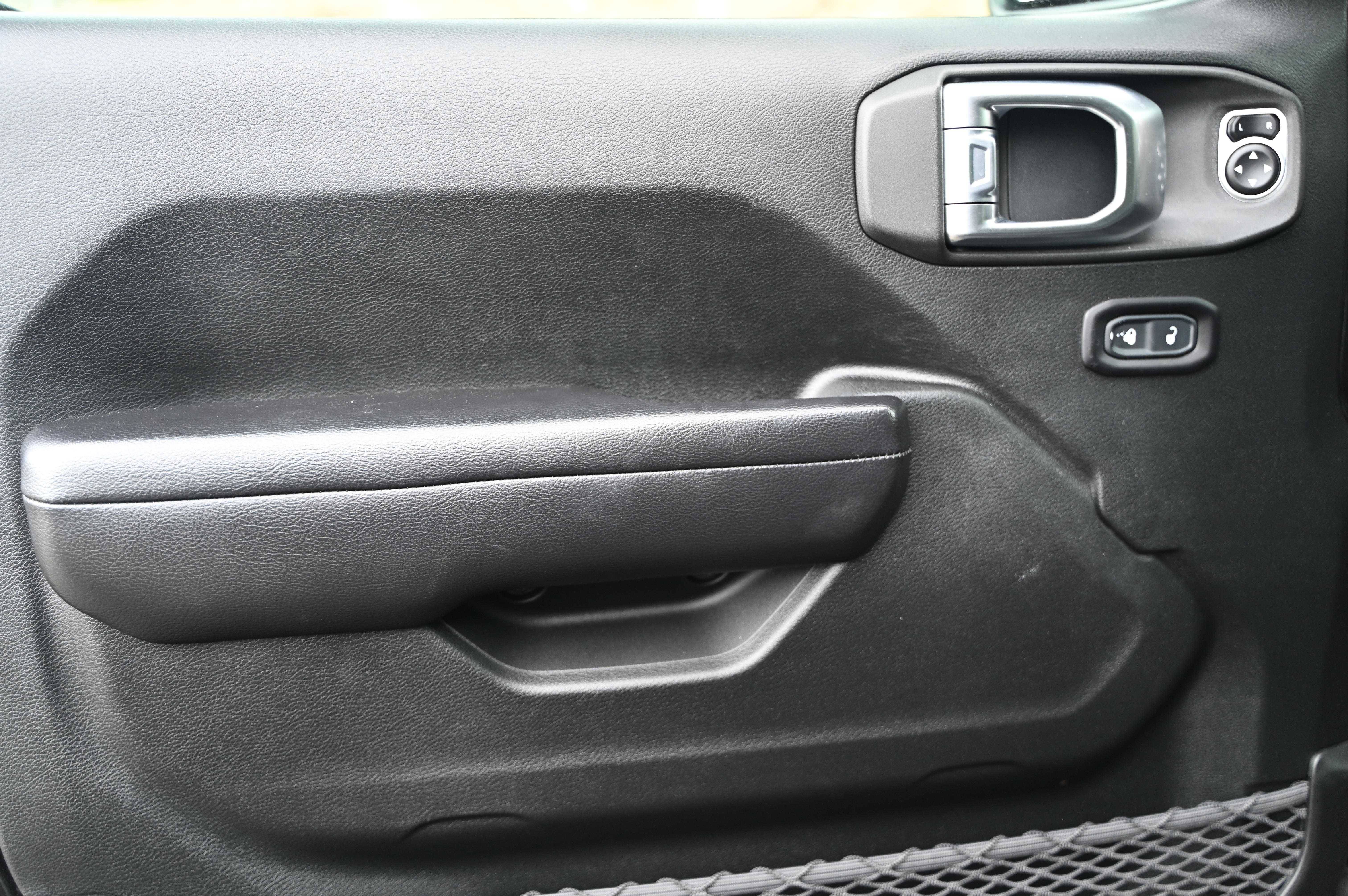 2020 Jeep Wrangler Unlimited Rubicon - Photo 11