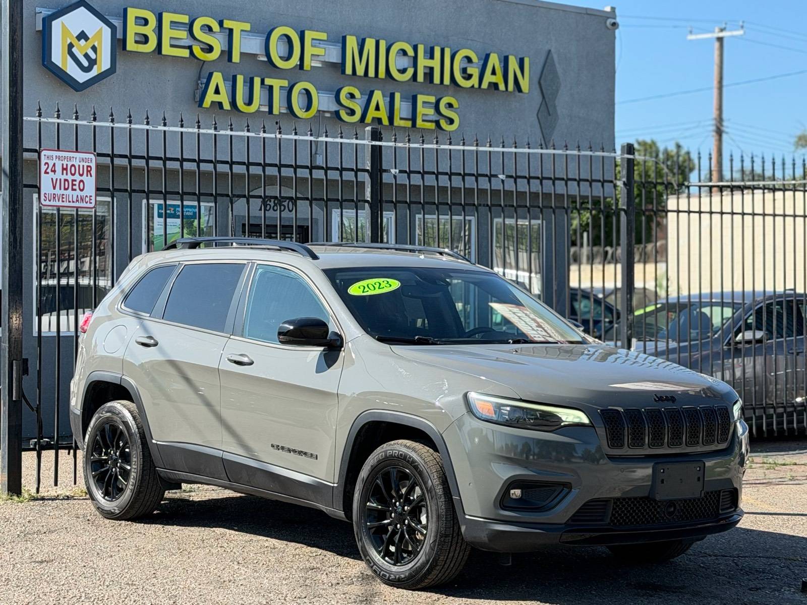 2023 Jeep Cherokee Altitude Lux